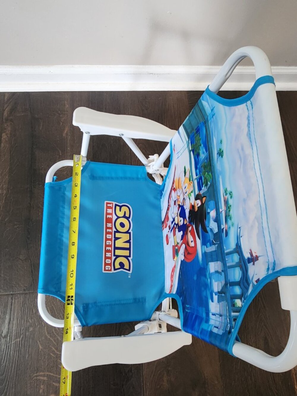 Sonic the Hedgehog Kids Folding Beach Chair w/ Umbrella - Picture 7 of 16